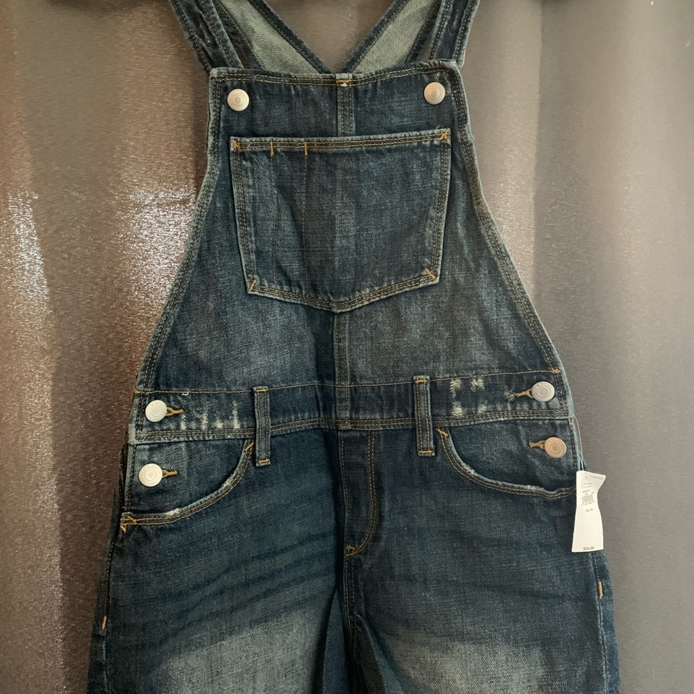 GIRLS OLD NAVY OVERALLS SHORTS
